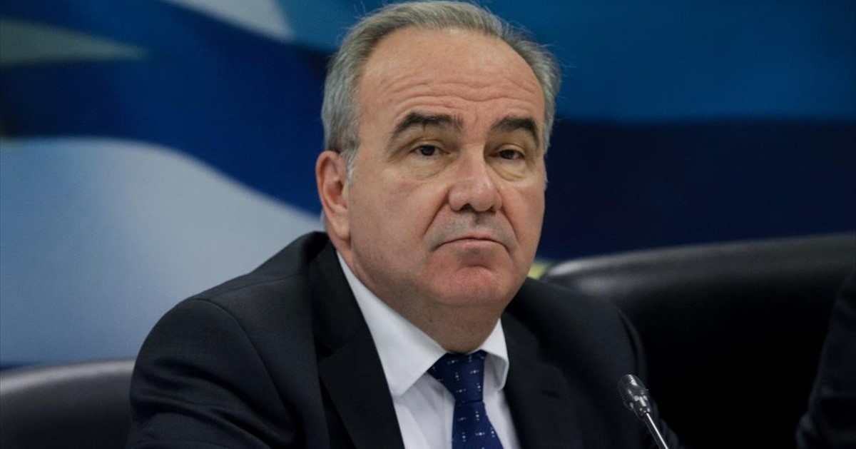 Νίκος Παπαθανάσης: «Περιμένω να κάνω το τεστ – Είμαι σε καραντίνα» (βίντεο)