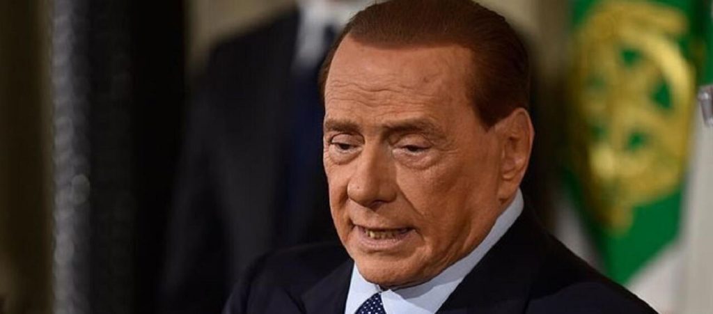 Ιταλία: Εισήχθη εκτάκτως στο νοσοκομείο με πνευμονία ο Σ.Μπερλουσκόνι (upd)