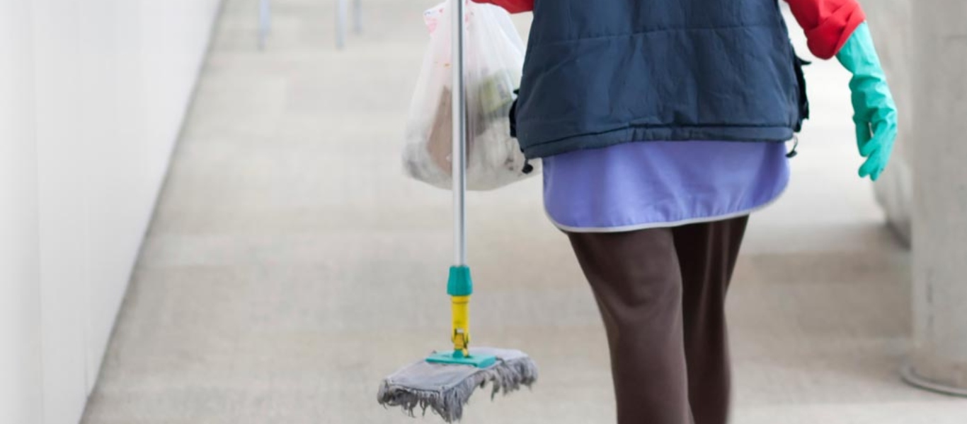 Συγκέντρωση διαμαρτυρίας από τις σχολικές καθαρίστριες για προσλήψεις και διορισμούς