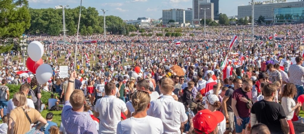 Λευκορωσία: Νέες διαδηλώσεις και συλλήψεις στο Μινσκ