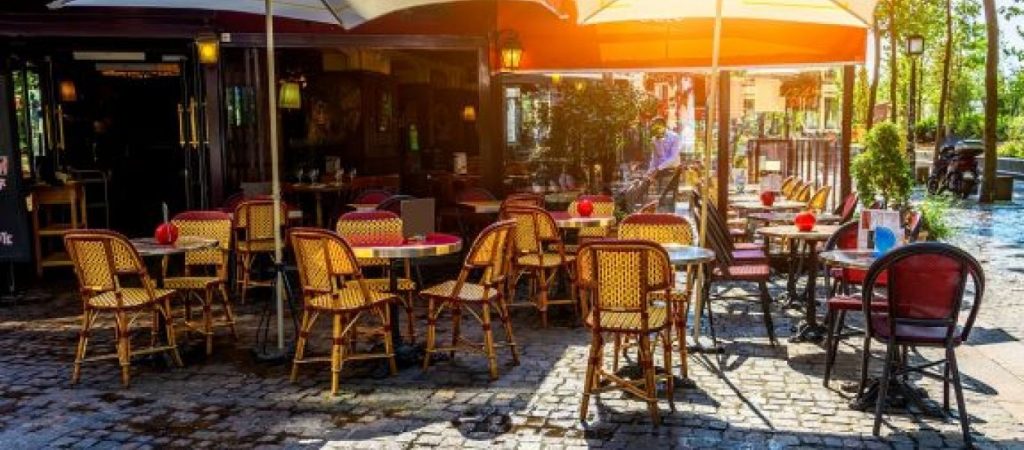 Τι ζητάνε οι επιχειρηματίες της εστίασης για να μην καταρρεύσουν οικονομικά λόγω των μέτρων για τον κορωνοϊό