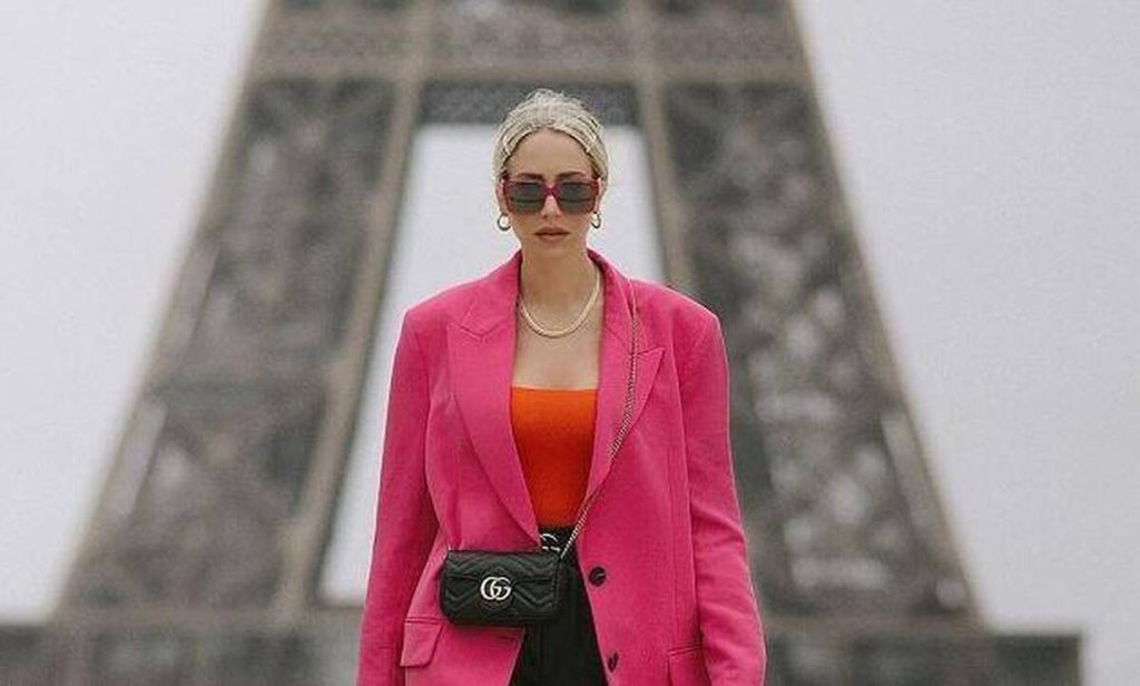 Κατερίνα Ευαγγελινού: Ποζάρει στα βράχια με αποκαλυπτικό μαγιό και «αναστατώνει» το Instagram (φωτο)