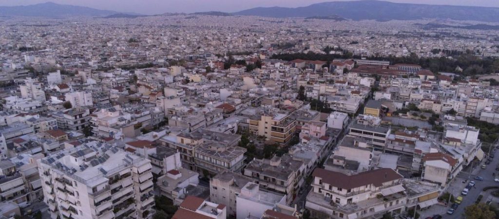 Πρόγραμμα «Γέφυρα»: Πάνω από 51.000 οι οριστικοποιημένες αιτήσεις – Ποιοι δικαιούνται να συμμετάσχουν