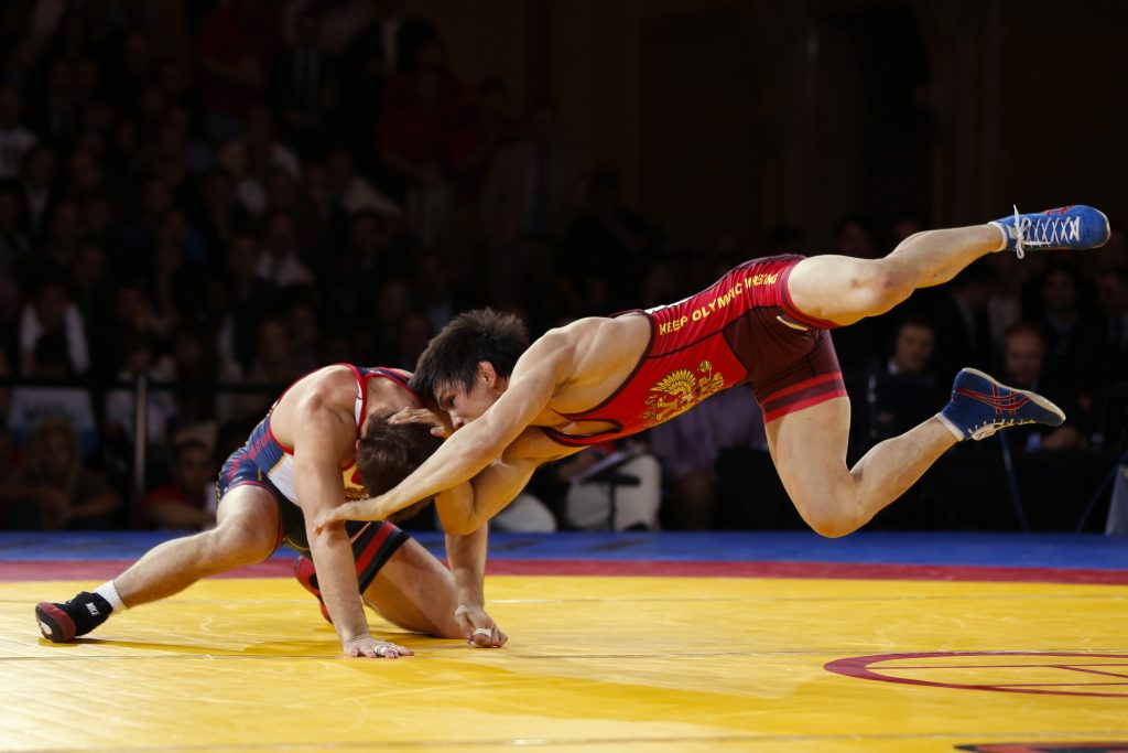 Υπ.Παιδείας: Μετά το τσιρλίντινγκ έρχεται και το μάθημα της πάλης στα σχολεία