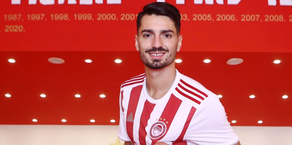 Ολυμπιακός: Επίσημα ερυθρόλευκος ο Πέπε (φωτό)