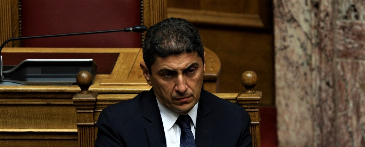 Στα 12 εκατ. ευρώ ποσό της άμεσης ενίσχυσης των ερασιτεχνικών αθλητικών σωματείων της χώρας ανακοίνωσε ο Λ.Αυγενάκης