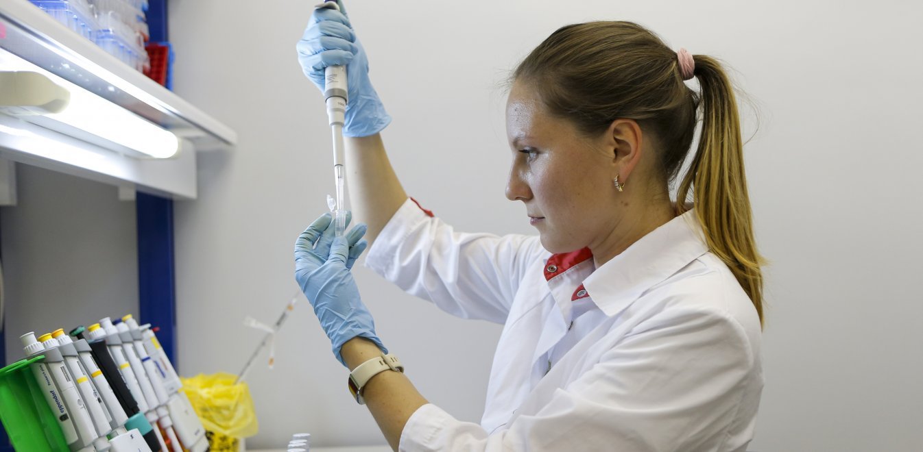 CEO Rostec – Σ.Τσεμέζοφ: «Εμβολιάστηκα με το Sputnik V – Αισθάνομαι υπέροχα και έχω αναπτύξει αντισώματα»