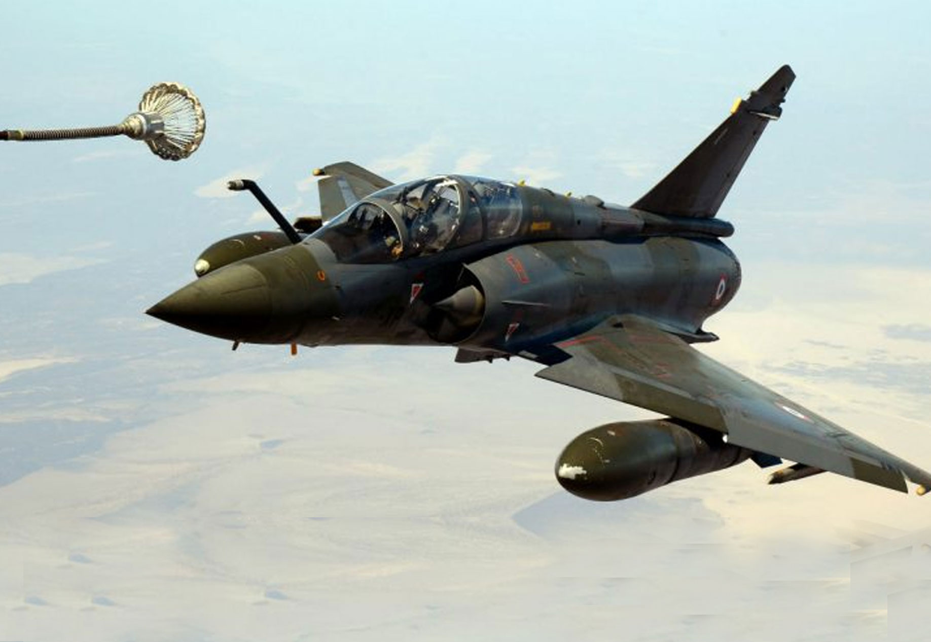 Τα γαλλικά Mirage 2000D θα μπορούν να χρησιμοποιήσουν την GBU-50 Enhanced Paveway (EP) II