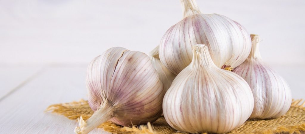 Σκόρδο: Τρία «μυστικά» ομορφιάς που ίσως δεν γνωρίζετε