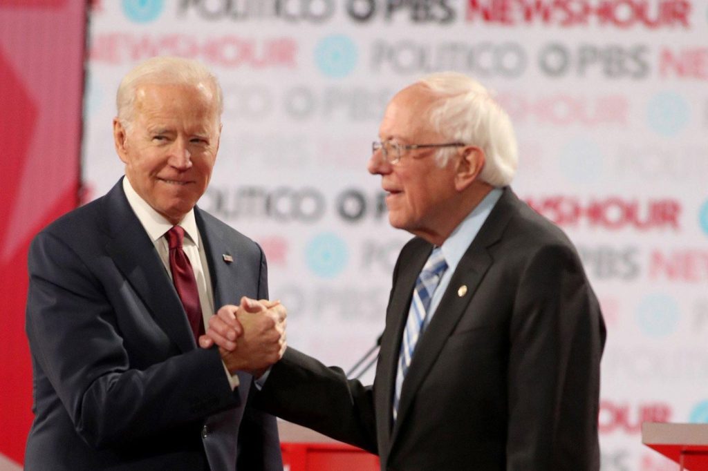 ΗΠΑ: Ο Μ.Σάντερς φοβάται ότι ο Τ.Μπάιντεν θα χάσει από τον Ν.Τραμπ χωρίς μια πιο ριζοσπαστική εκστρατεία