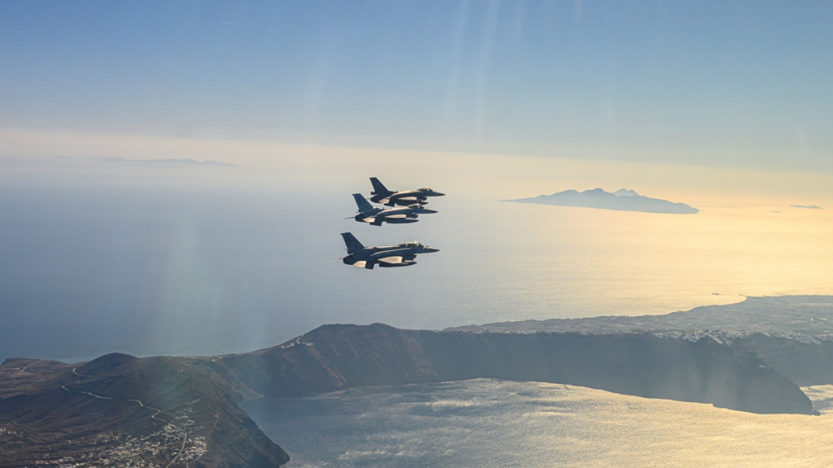 Η συνεκπαίδευση των F-16 με τα Ηνωμένα Αραβικά Εμιράτα στην Κρήτη (φωτό)