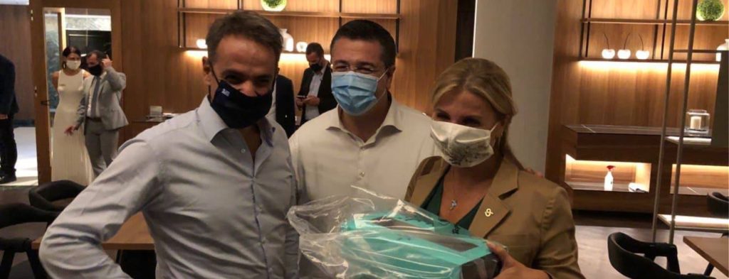 Θεσσαλονίκη: Η «γλυκιά έκπληξη» του Α.Τζιτζικώστα στην Μ.Μητσοτάκη