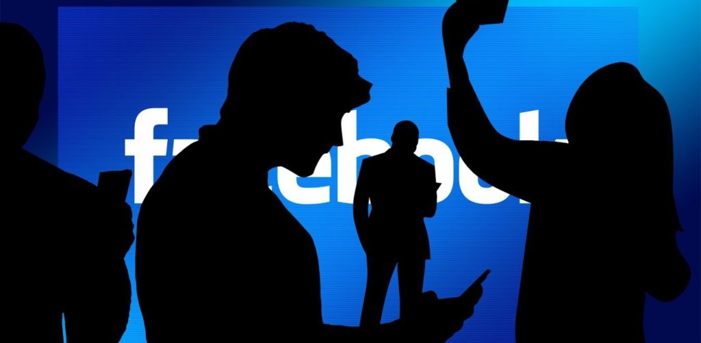 Νέα δυνατότητα στο Facebook – Θα μπορείτε να παρακολουθείτε από κοινού βίντεο με τους φίλους σας (βίντεο)