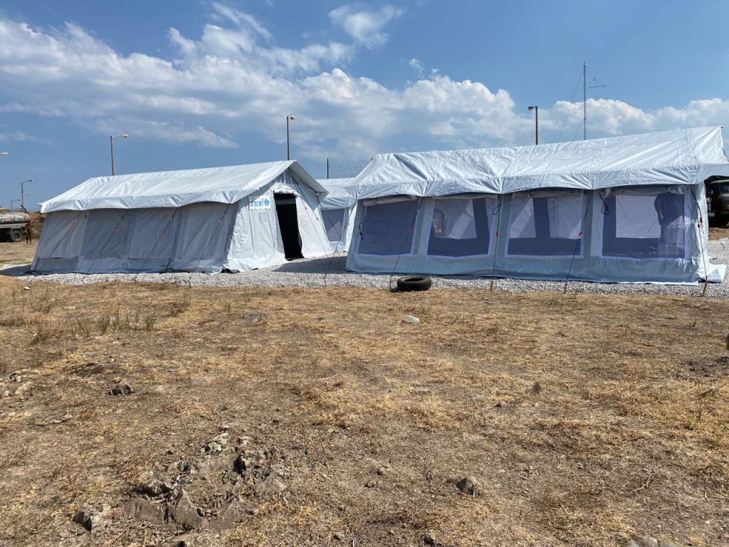 Λέσβος: Στήθηκαν 5.000 σκηνές στο Καρά Τεπέ – Αρνούνται οι αλλοδαποί να επιστρέψουν στο ΚΥΤ (βίντεο)