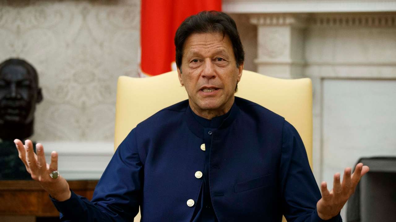 Πρωθυπουργός Πακιστάν: «Να ευνουχίζονται ή να εκτελούνται δημοσίως οι βιαστές»