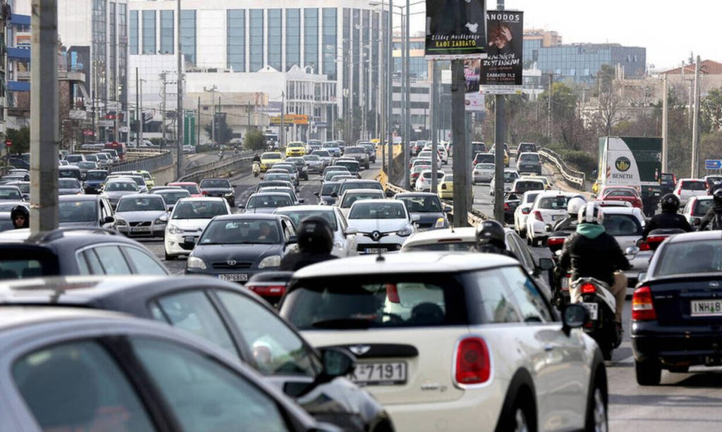 Μποτιλιάρισμα στους δρόμους της Αθήνας – Ποιοι δρόμοι είναι στο «κόκκινο» (φωτο)