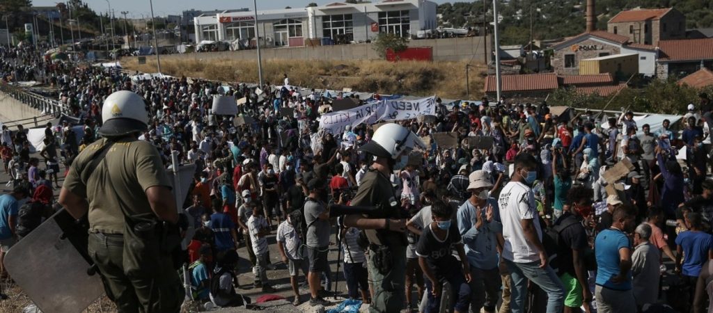 Κυνηγητό στην Λέσβο με τους παράνομους μετανάστες – Τους ψάχνει η αστυνομία στο βουνό (βίντεο)