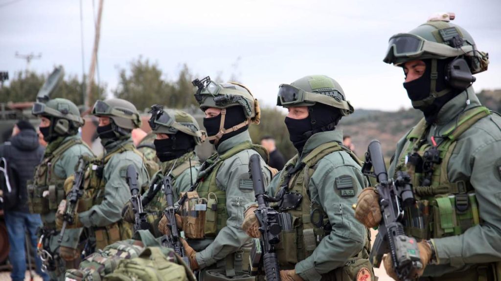 Στρατός: Αύξηση θητείας από 9 σε 12 μήνες η πρώτη αλλαγή που ετοιμάζει η κυβέρνηση