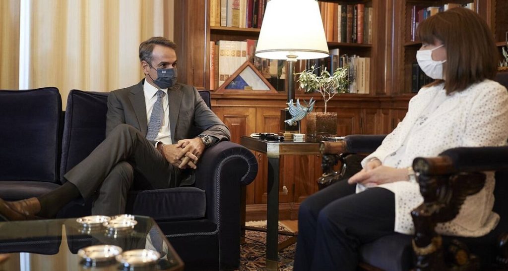 «Τετ-α-τετ» Κ.Μητσοτάκη – Κ.Σακελλαροπούλου: «Η τουρκική ηγεσία να αντιληφθεί ότι με προκλήσεις δεν οδηγείται πουθενά»