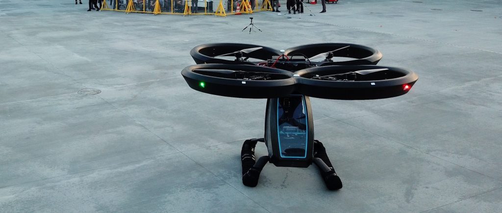 Παρουσιάστηκε το 1ο ιπτάμενο αυτοκίνητο φτιαγμένο από τον γαμπρό του Ρ.Τ.Ερντογάν (βίντεο)