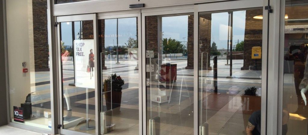 Η αλήθεια πίσω από τις αυτόματες πόρτες – Με ποιόν τρόπο ανοίγουν και κλείνουν όταν πλησιάζουμε