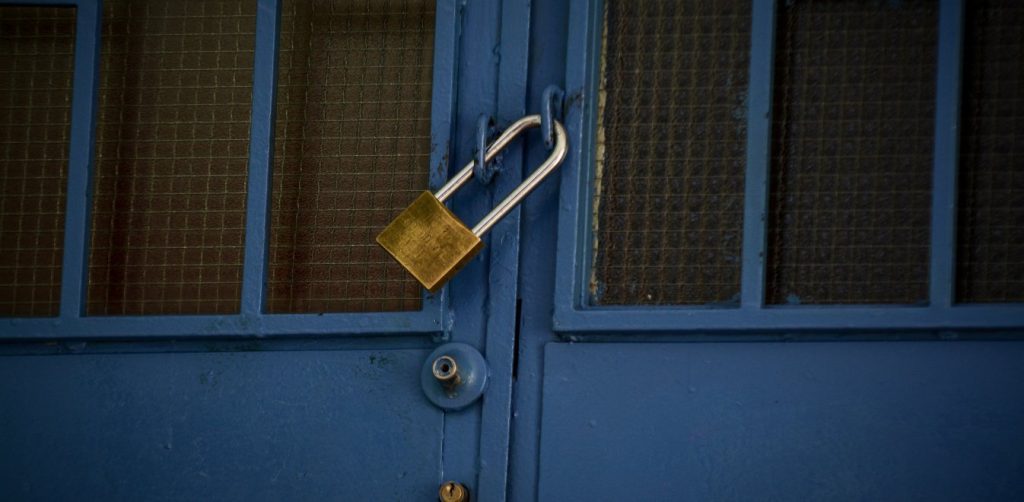 Κακοκαιρία «Ιανός»: Κλειστά αύριο όλα τα σχολεία στη Δυτική Ελλάδα