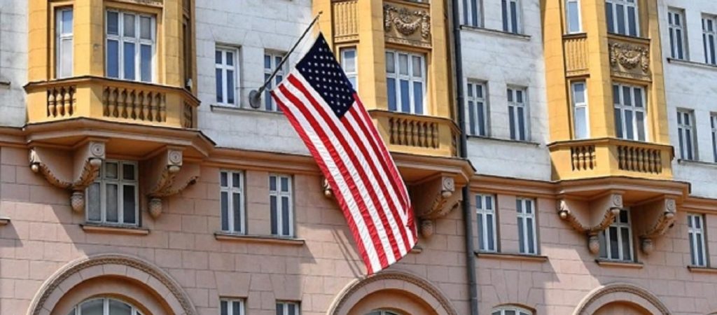 Μόσχα: Αυτοκίνητο παραβίασε την περίμετρο της αμερικανικής πρεσβείας