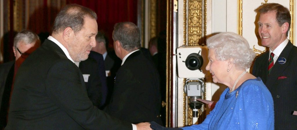 Χ.Γουάινστιν: Μετά τον Ε.Μακρόν τον «ξήλωσε» και η βασίλισσα Ελισάβετ