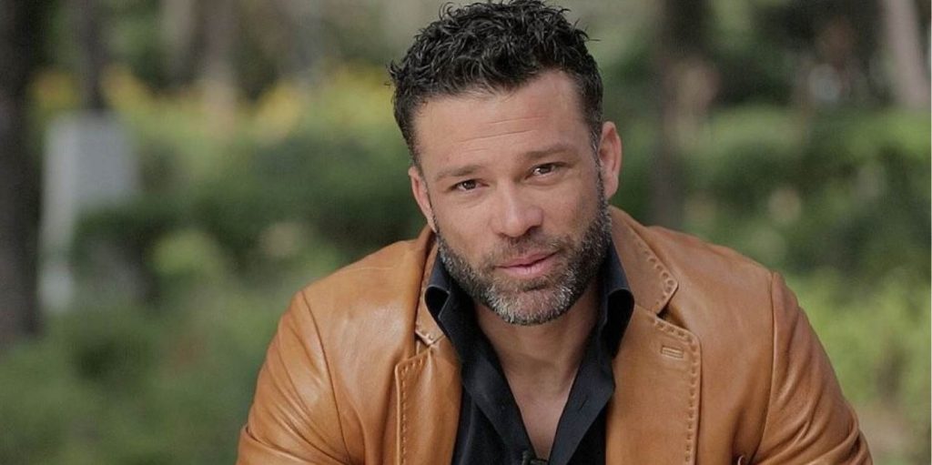 Απέβαλε η σύντροφος του Κώστα Σόμμερ