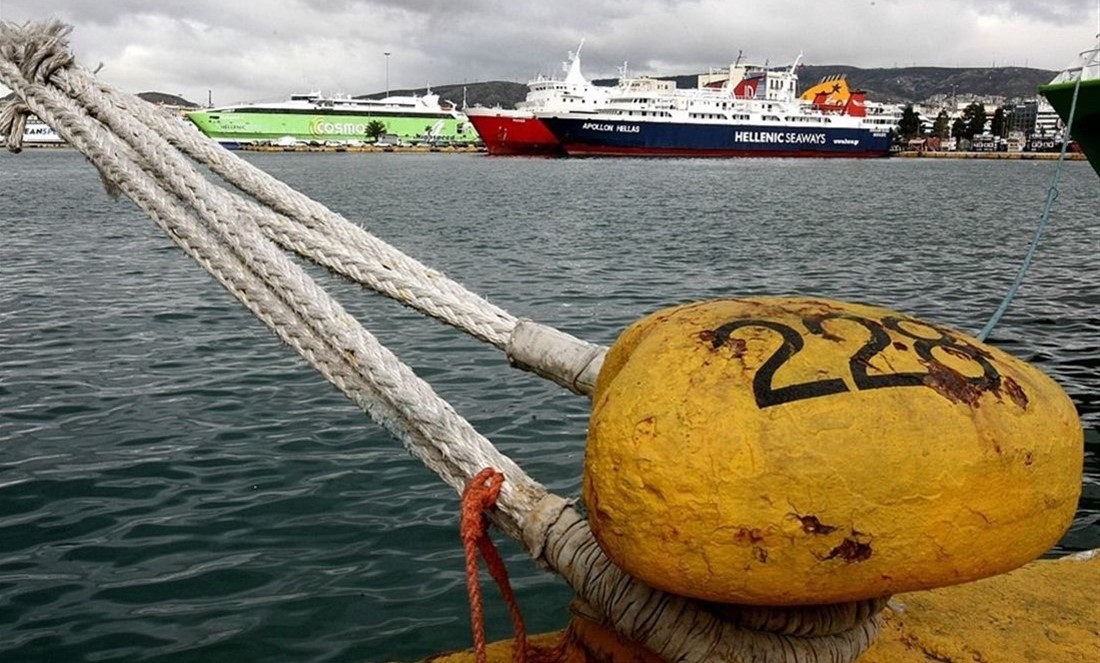 Κακοκαιρία «Ιανός»: Προβλήματα στις ακτοπλοϊκές συγκοινωνίες – Που είναι δεμένα τα πλοία
