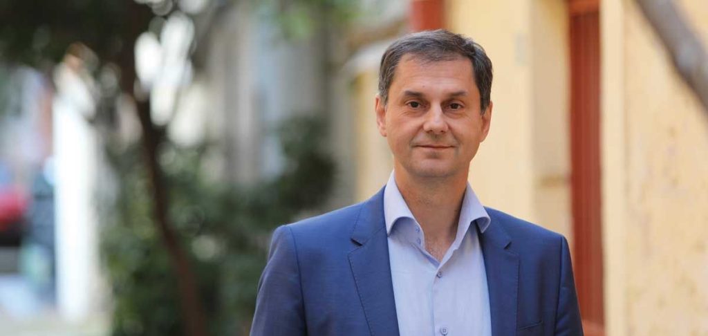 Χ.Θεοχαρης: «3 δισ. ευρώ τα έσοδα του τουρισμού» – Πτώση πάνω από 85%!