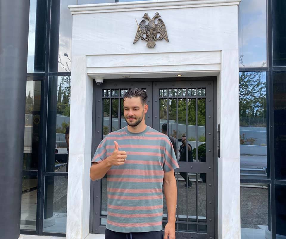 ΑΕΚ: Ανακοινώνεται ο Γ.Σακχόφ – Πέρασε από ιατρικά και ντύνεται στα «κιτρινόμαυρα» (φώτο)