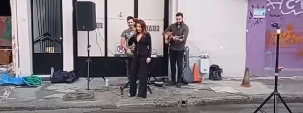 Λάρισα: Γκρεμίστηκε ιστορικός οίκος ανοχής με live ορχήστρα α λα «Ηλία ρίχτο» (βίντεο)