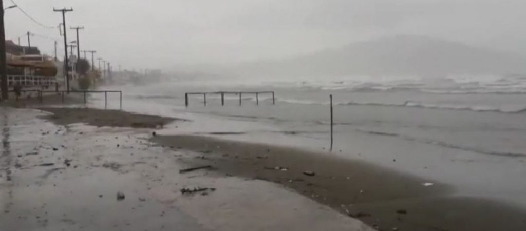 Κακοκαιρία «Ιανός»: Σε ποιες περιοχές σημειώθηκαν τα μεγαλύτερα ύψη βροχόπτωσης; (φωτο)