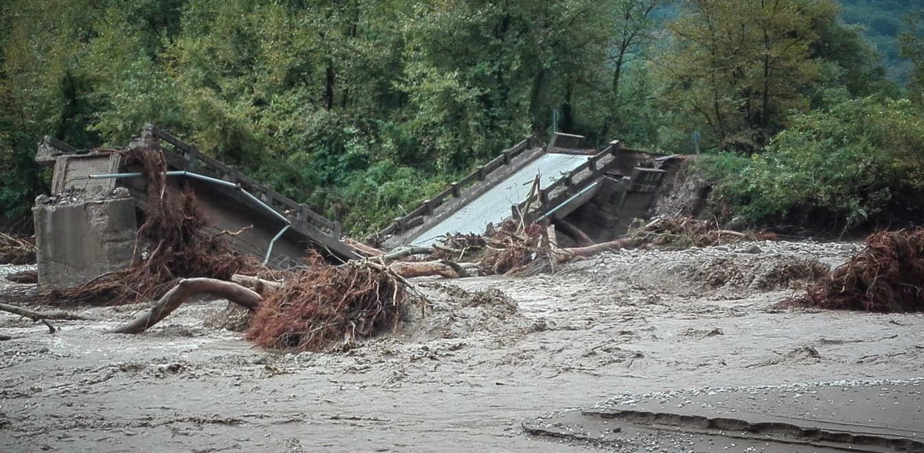 Ε.Λέκκας: Οι 5 παράγοντες που συνέβαλαν στις εκτεταμένες καταστροφές στην Καρδίτσα