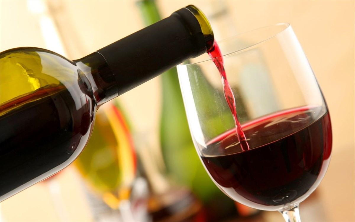 Πώς να αξιοποιήσετε το ανοιγμένο κρασί | clickatlife