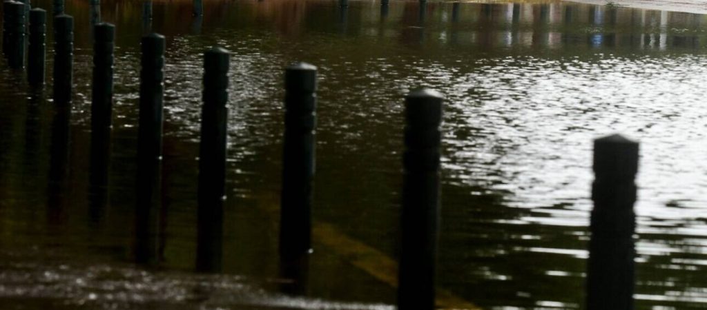 Η κακοκαιρία πλήττει την Κορινθία – Πλημμύρες σε σπίτια στα Λουτρά Ωραίας Ελένης