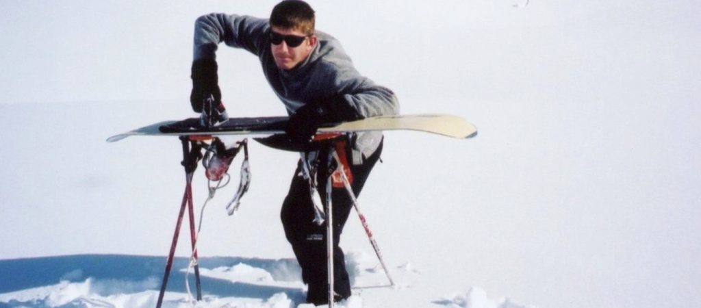 Extreme ironing: Το σιδέρωμα πλέον γίνεται ένα από τα πιο επικίνδυνα σπορ (βίντεο)