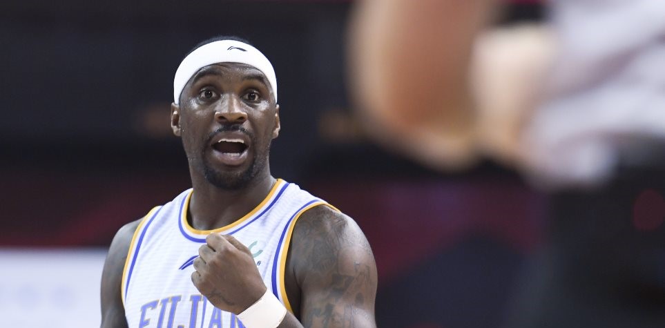 Τάι Λόσον: Aποκλείστηκε από το πρωτάθλημα μπάσκετ της Κίνας επειδή σχολίασε τα οπίσθια των γυναικών της χώρας (φωτό)