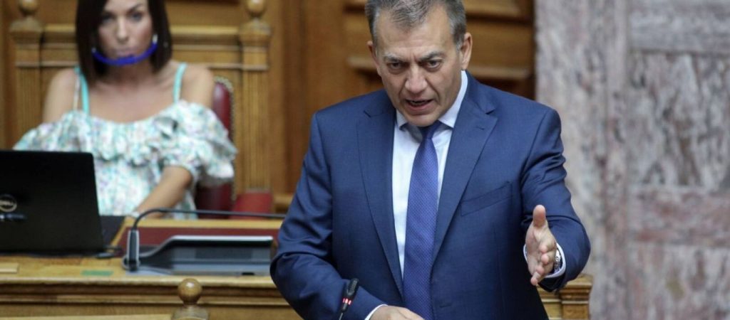 Γ.Βρούτσης: «Καμία αλλαγή σε μισθούς και συμβάσεις για όσους επιλέξουν τηλεγρασία»