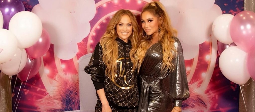 Η σωσίας της Τζένιφερ Λόπεζ έχει μέχρι και τις καμπύλες της (φώτο)