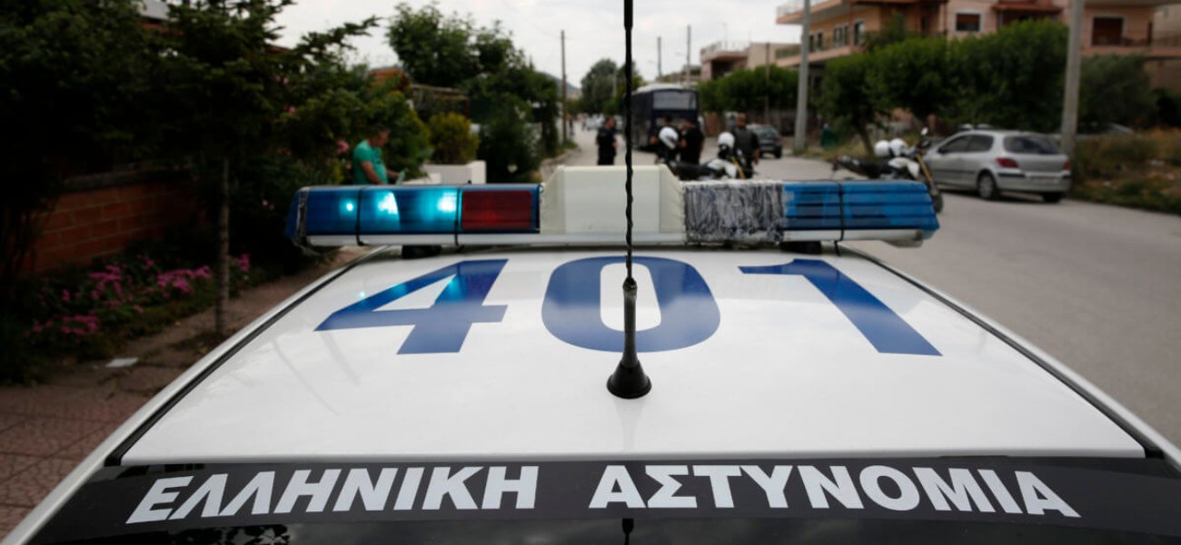 Πρέβεζα: Πυροβόλησε τον αδερφό του και έναν καφετζή για ένα παλιό φορτηγάκι (φώτο)