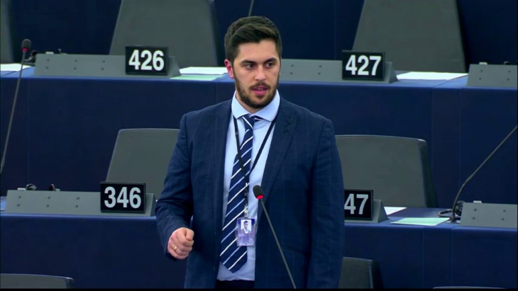 Ο δραστήριος ευρωβουλευτής της «Ελληνικής Λύσης» Εμμανουήλ Φράγκος: Από τους πρώτους στην υποβολή ερωτήσεων