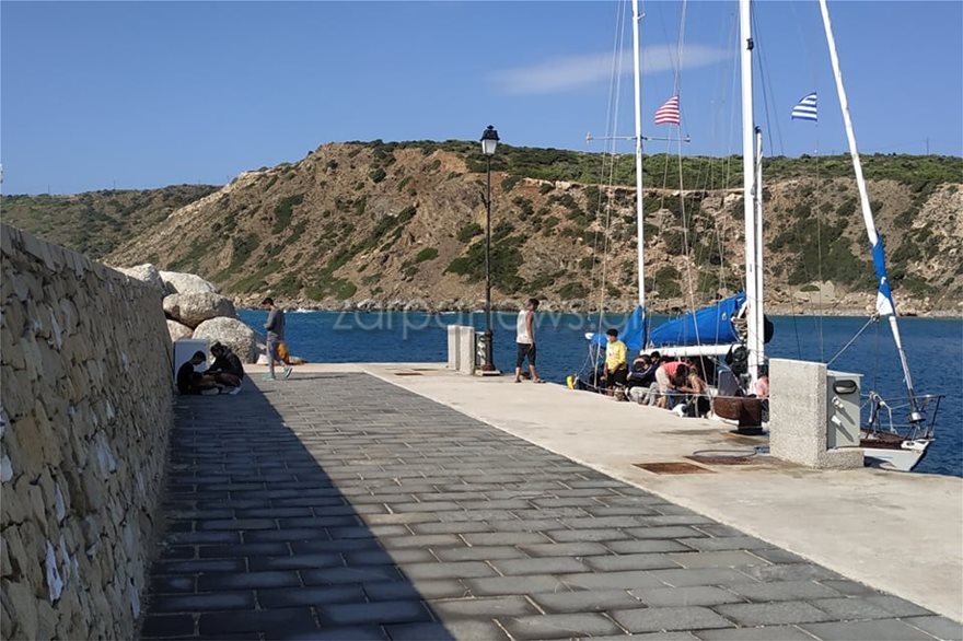 Ιστιοφόρο αποβίβασε στην Γαύδο παράνομους μετανάστες και το λιμενικό το «έμαθε» από… τους κατοίκους!