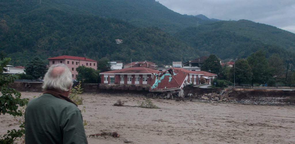 Η Θεσσαλία πνίγηκε χωρίς προειδοποίηση – Καμία σχέση με τον «Ιανό» η καταστροφή