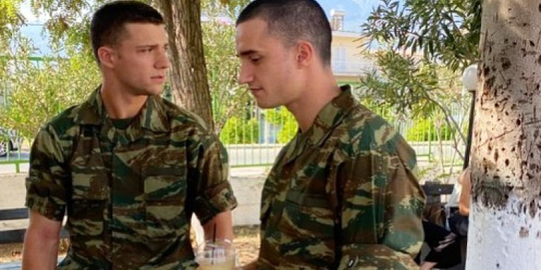 «Κοιμηθείτε ήσυχοι! Τα παιδιά μου είναι στρατό»: Οι ευχές της Μ.Μπακοδήμου και του Δ.Αργυρόπουλου για τους γιους τους