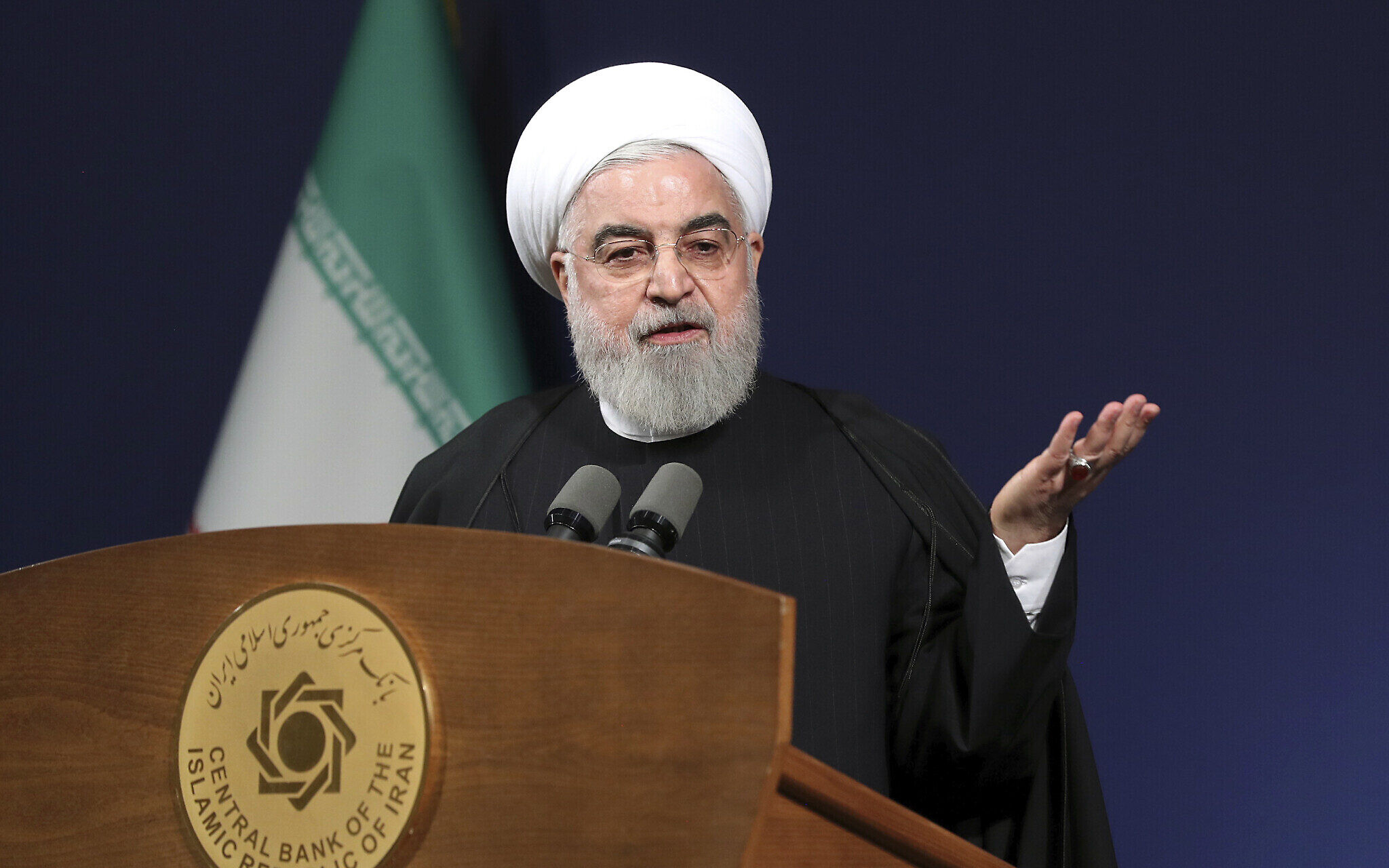 Χ.Ροχανί: «Δε θα υποκύψουμε ποτέ στις πιέσεις των ΗΠΑ – Το Ιράν θα δώσει μία συντριπτική απάντηση»