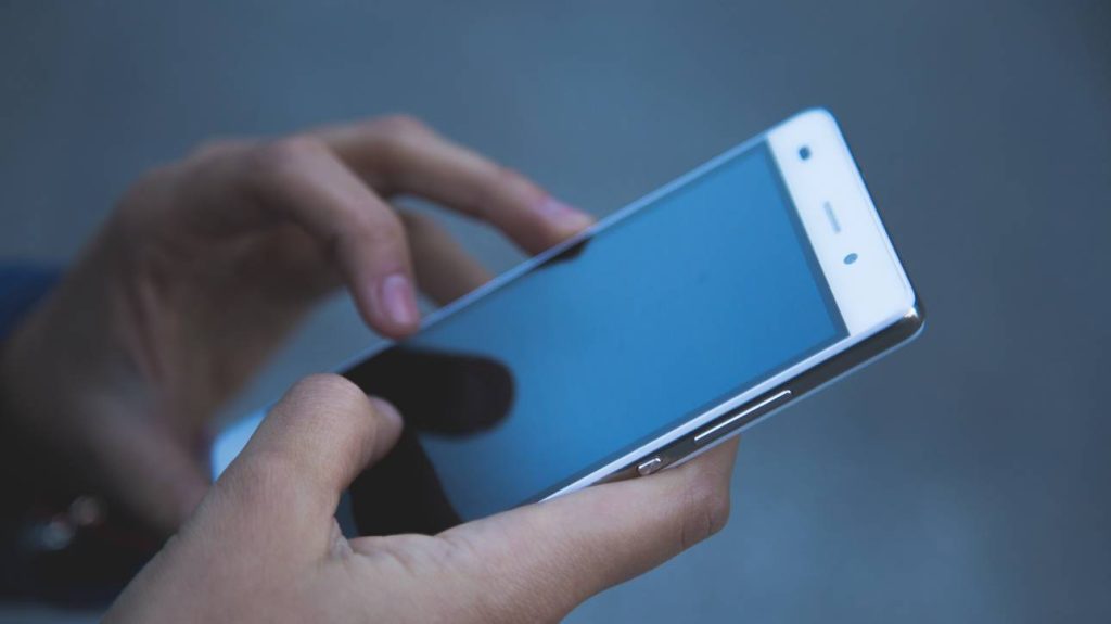 Αυτός είναι ο λόγος που όλο και περισσότεροι Μεξικανοί αγοράζουν ψεύτικα κινητά