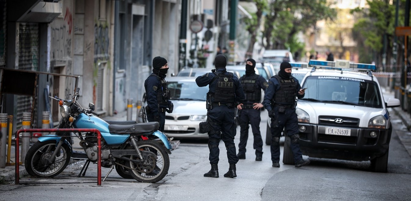 Θεσσαλονίκη: Συμπλοκή και πυροβολισμοί έξω από πρακτορείο του ΟΠΑΠ (βίντεο)