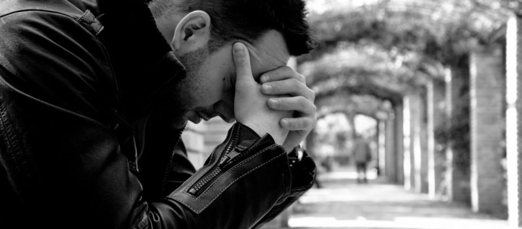 Μείωση κατά 25% του τζίρου στην εστίαση και χιλιάδες απολύσεις εργαζομένων λόγω των κυβερνητικών μέτρων